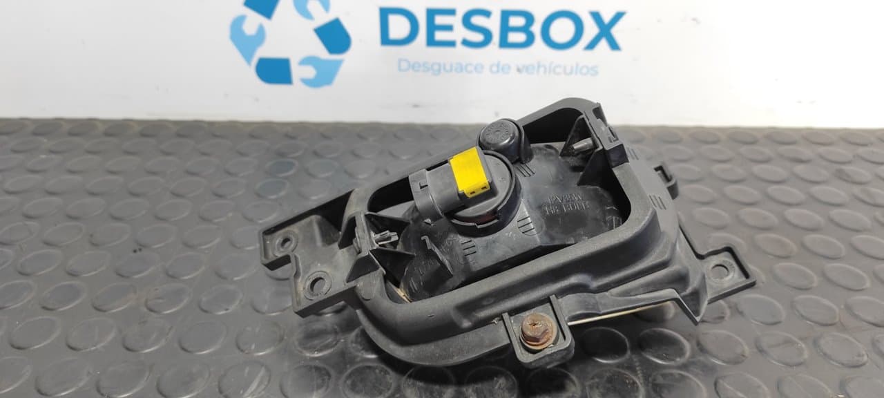 Recambio de FARO ANTINIEBLA IZQUIERDO para KIA CARNIVAL II 2.9 CRDi LX J3 referencia OEM IAM 922014D0 - AZUL 2