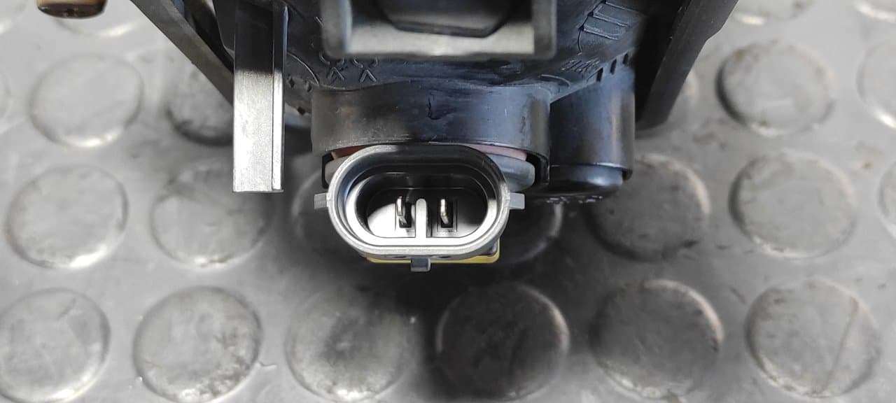 Recambio de FARO ANTINIEBLA IZQUIERDO para KIA CARNIVAL II 2.9 CRDi LX J3 referencia OEM IAM 922014D0 - AZUL 5