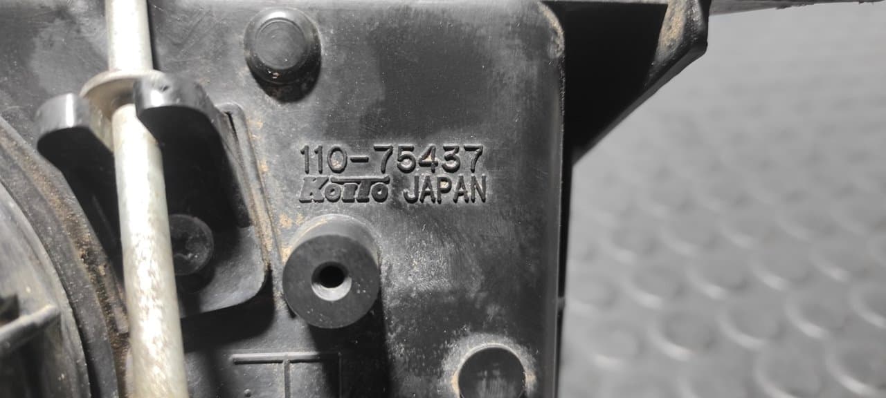 Recambio de FARO DERECHO para TOYOTA HILUX (KUN) Double Cab 4X4 1KZT referencia OEM IAM 11075437 - VERDE 4