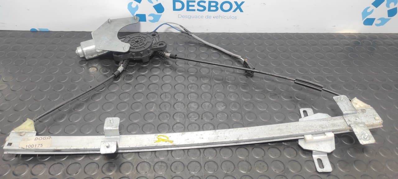 Recambio de ELEVALUNAS DELANTERO IZQUIERDO para NISSAN VANETTE CARGO (HC23) Familiar (5 asientos) LD23 - BLANCO