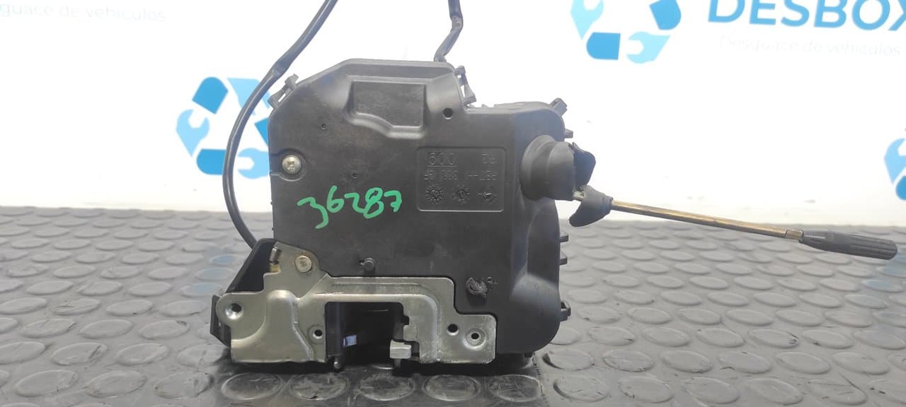 Recambio de CERRADURA PUERTA DELANTERA DERECHA para MERCEDES-BENZ CLASE CLK (W209) COUPE 2.7 CDI 20V CAT OM612967 referencia OEM IAM 2097200435Q7 - AZUL 6