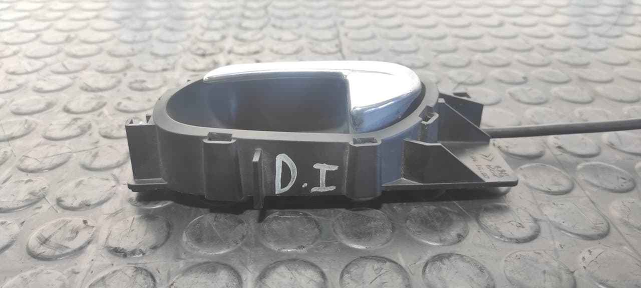 Recambio de MANETA INTERIOR DELANTERA IZQUIERDA para CITROEN C4 LIM. Sport 8F01 referencia OEM IAM 9643531 - BLANCO 3