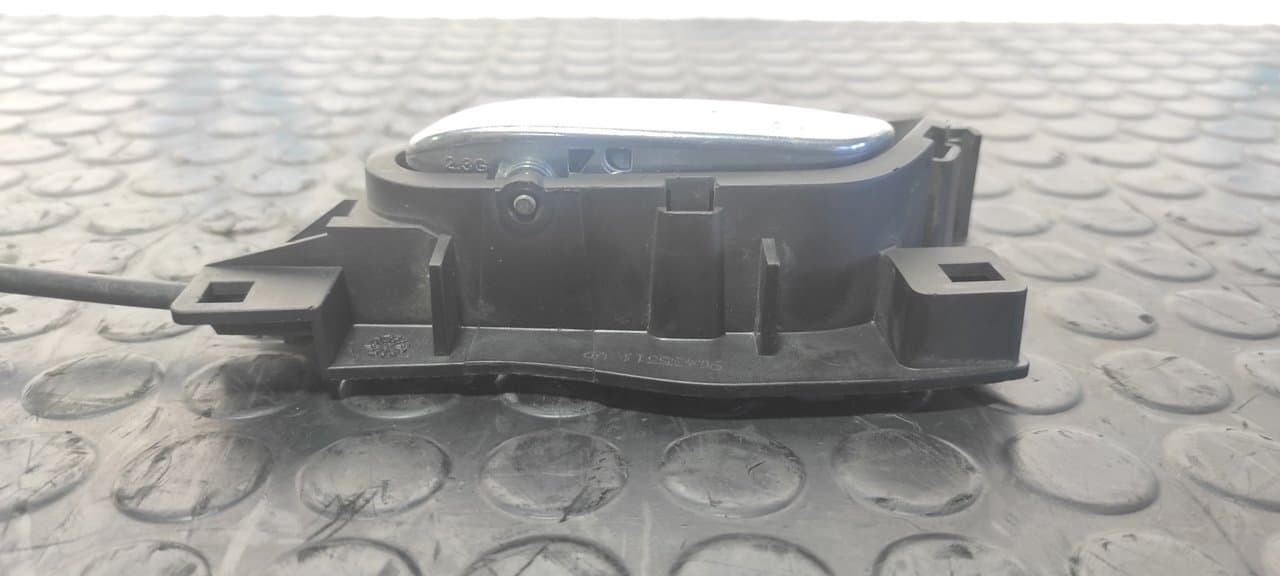 Recambio de MANETA INTERIOR DELANTERA IZQUIERDA para CITROEN C4 LIM. Sport 8F01 referencia OEM IAM 9643531 - BLANCO 5