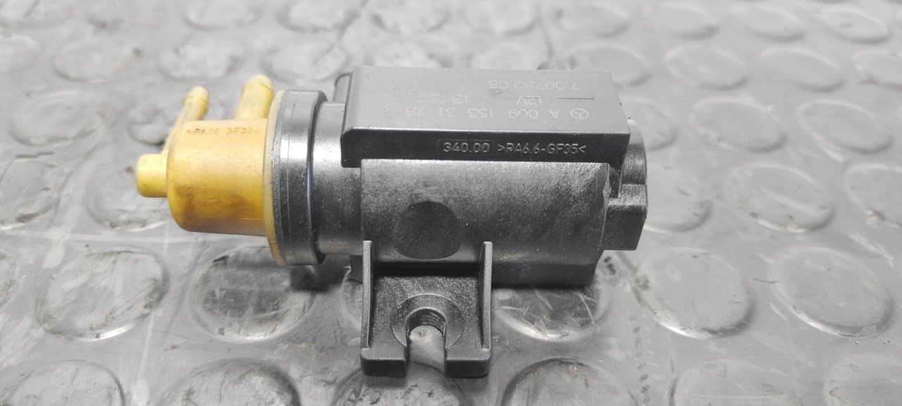 Recambio de VALVULA AIRE ADICIONAL para MERCEDES-BENZ CLASE C (W204) LIM. C 220 CDI BlueEfficiency AMG Edition (204.002) OM651911 referencia OEM IAM A0091533128 - BLANCO 3