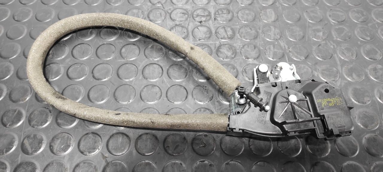 Recambio de CERRADURA MALETERO / PORTON para MERCEDES-BENZ CLASE C (W204) LIM. C 220 CDI BlueEfficiency AMG Edition (204.002) OM651911 referencia OEM IAM A2047500185 - BLANCO 2