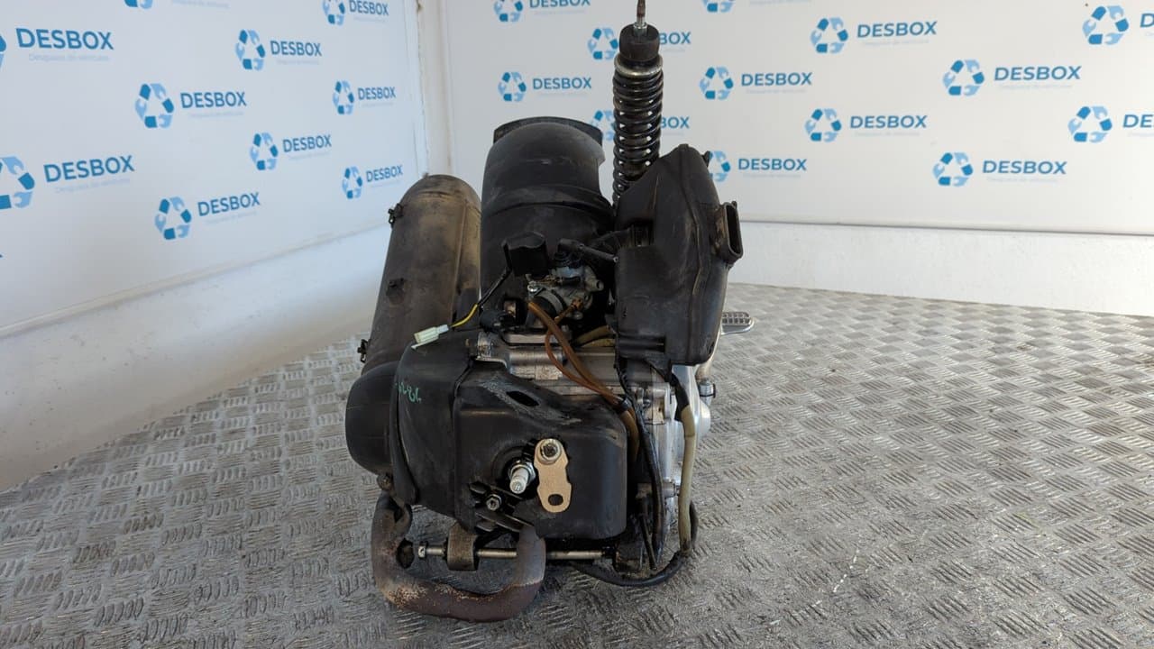 Recambio de MOTOR  para PIAGGIO (VESPA) VESPA C38 LX 50  50 referencia OEM IAM C161M - GRIS 2