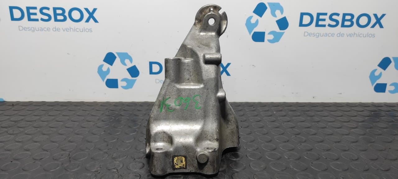 Recambio de SOPORTE MOTOR para MERCEDES-BENZ CLASE C (W204) LIM. C 220 CDI BlueEfficiency AMG Edition (204.002) OM651911 referencia OEM IAM A6512233504 - BLANCO 5
