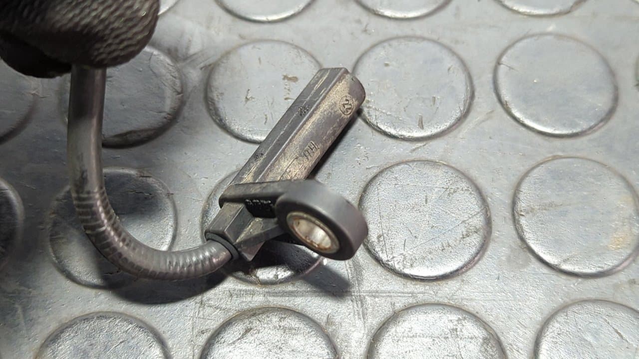 Recambio de SENSOR ABS DELANTERO DERECHO para MERCEDES-BENZ CLASE C (W204) LIM. C 220 CDI BlueEfficiency AMG Edition (204.002) OM651911 referencia OEM IAM A0065429318 - BLANCO 4