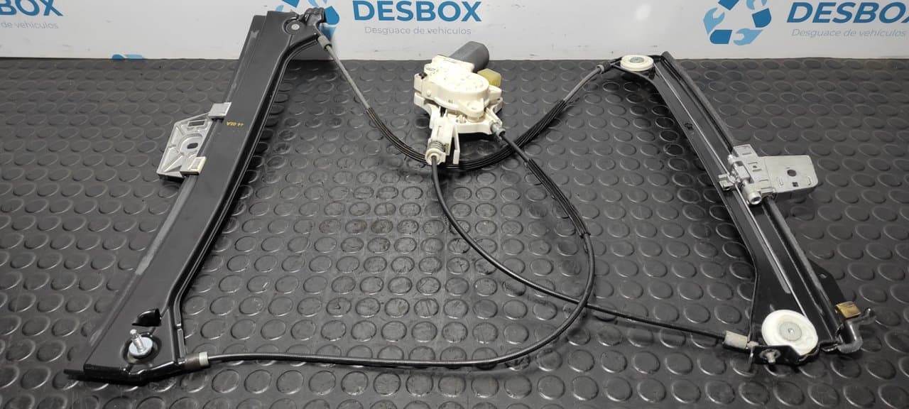 Recambio de ELEVALUNAS DELANTERO DERECHO para MERCEDES-BENZ CLASE CLK (W209) COUPE 2.7 CDI 20V CAT OM612967 referencia OEM IAM A2308200942 - AZUL