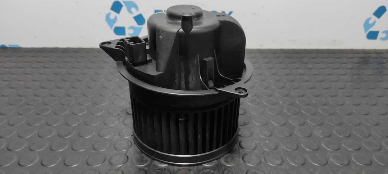 Recambio de MOTOR CALEFACCION para FORD TRANSIT CONNECT (TC7) Furg. HCPA referencia OEM IAM XS4H18456AD - BLANCO 6