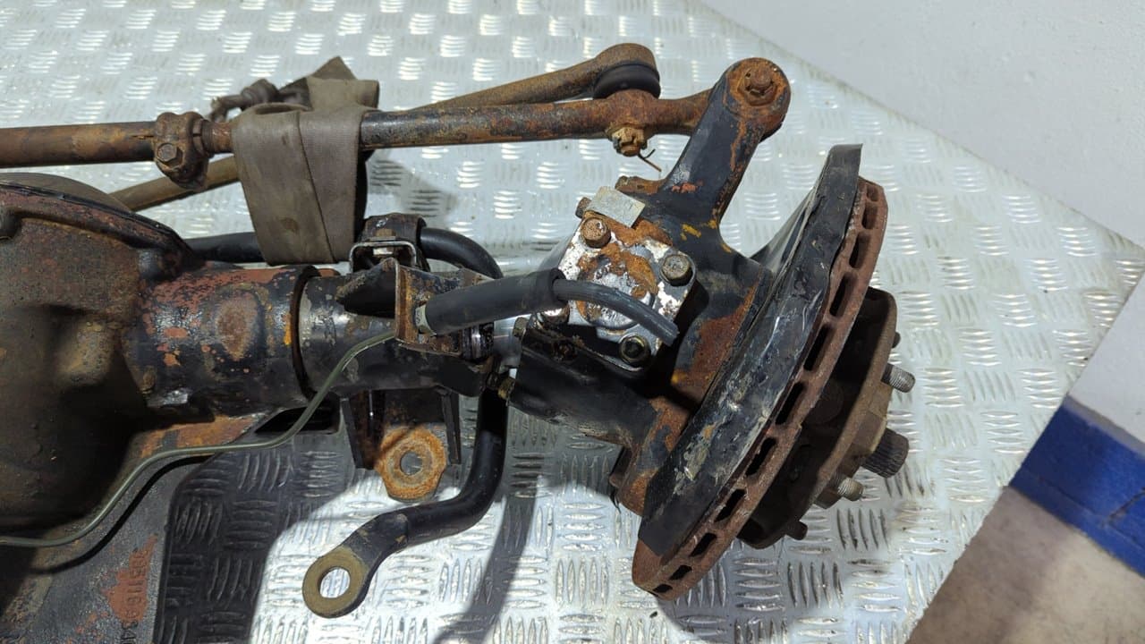 Recambio de PUENTE DELANTERO para NISSAN PATROL (K/W260) 2.7 Turbodiesel RD28 referencia OEM IAM 38511G9640 - GRIS 8