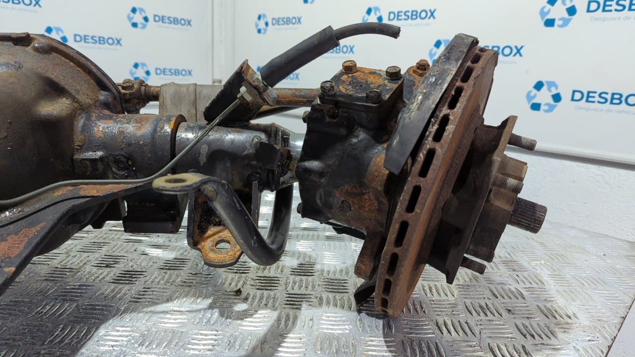 Recambio de PUENTE DELANTERO para NISSAN PATROL (K/W260) 2.7 Turbodiesel RD28 referencia OEM IAM 38511G9640 - GRIS 7