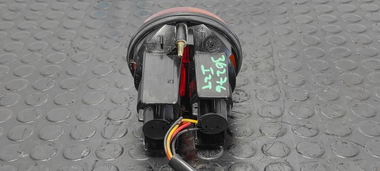 Recambio de PILOTO TRASERO IZQUIERDO para LIGIER NOVA LDW502 LOMBARDINI referencia OEM IAM 0037 - AMARILLO 7