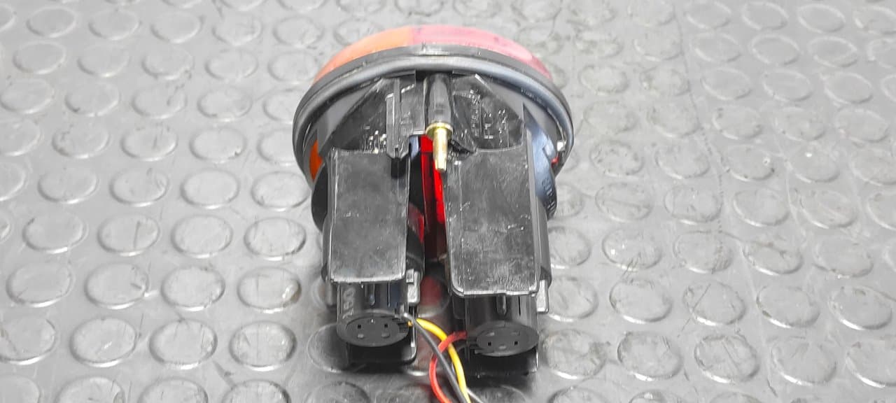 Recambio de PILOTO TRASERO IZQUIERDO para LIGIER NOVA LDW502 LOMBARDINI referencia OEM IAM 0037 - AMARILLO 3
