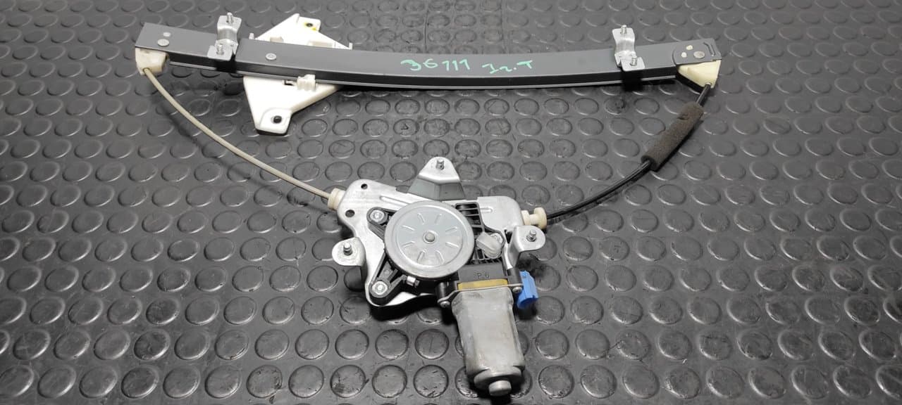 Recambio de ELEVALUNAS TRASERO IZQUIERDO para CHEVROLET CAPTIVA Z20S referencia OEM IAM 25937971 - NEGRO 4