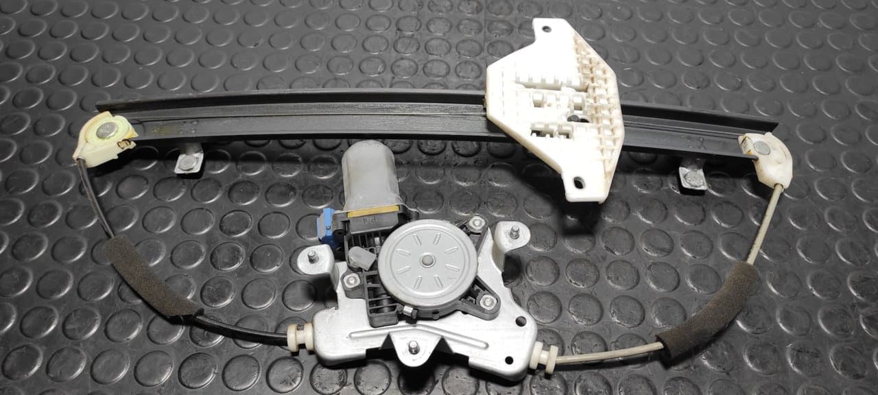 Recambio de ELEVALUNAS DELANTERO IZQUIERDO para CHEVROLET CAPTIVA Z20S referencia OEM IAM 25937973 - NEGRO