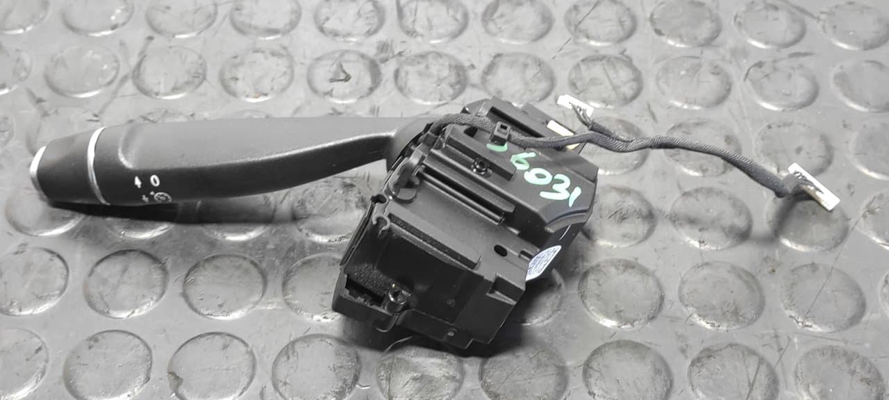 Recambio de MANDO MULTIFUNCION para MERCEDES-BENZ CLASE C (W204) LIM. OM651911 referencia OEM IAM 408186 - BLANCO 2