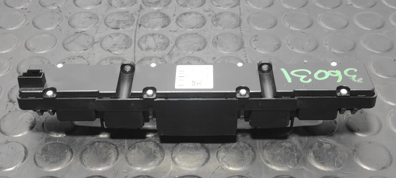 Recambio de WARNING para MERCEDES-BENZ CLASE C (W204) LIM. C 220 CDI BlueEfficiency AMG Edition (204.002) OM651911 referencia OEM IAM A2049058701 - BLANCO 3