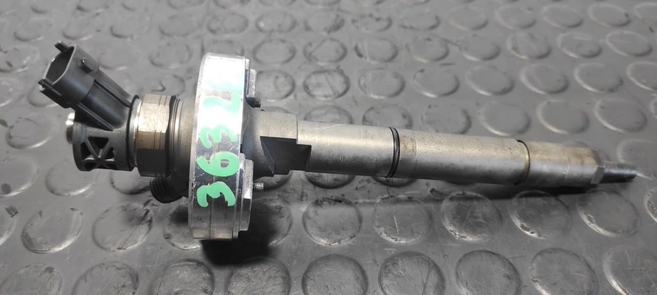 Recambio de INYECTOR para RENAULT MAXITY FgDk 150.35/45 ZD30 - BLACNO 6
