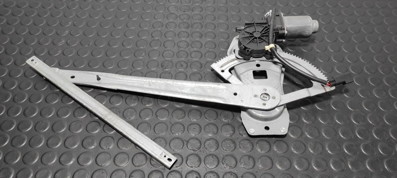 Recambio de ELEVALUNAS DELANTERO DERECHO para FORD TRANSIT CAJA CERRADA '06 FT 260 K Trend LKW CYRB referencia OEM IAM 6C11V2320 - BLANCO