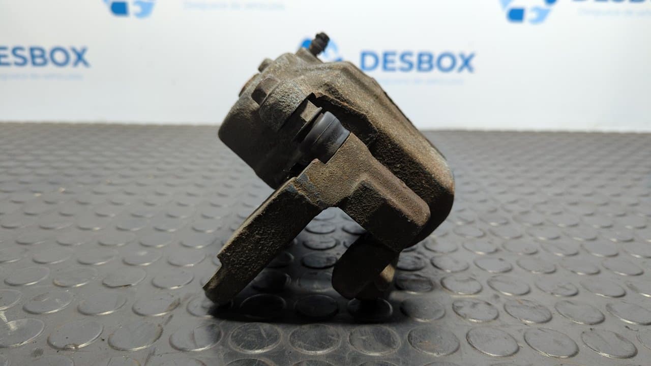 Recambio de PINZA DE FRENO DELANTERA DERECHA para MITSUBISHI MONTERO PININ (H60/H70) 2000 GDI (5-ptas.) 4G94 referencia OEM IAM FSX17A - GRIS 4