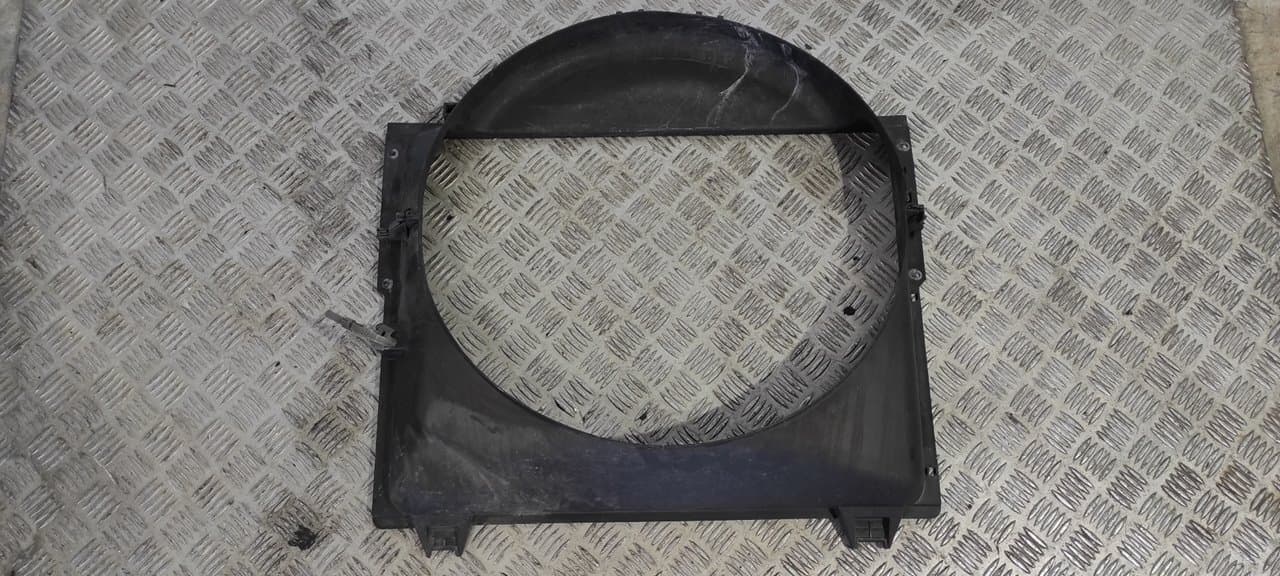 Recambio de CALANDRA DELANTERA DE RADIADOR para RENAULT MAXITY FgDk 150.35/45 ZD30 - BLACNO