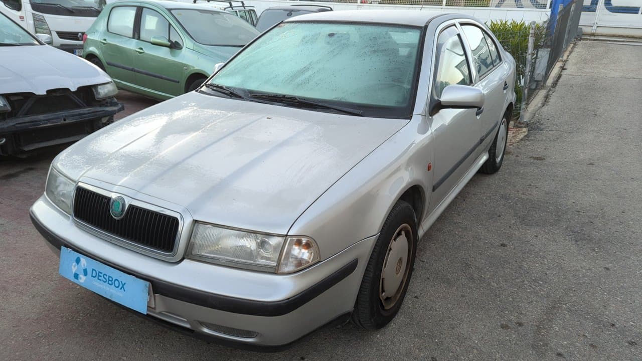 Recambio de MANDO RETROVISOR para SKODA OCTAVIA BERLINA (1U2) 1.6 GLX (74kW) AKL - BLANCO 11
