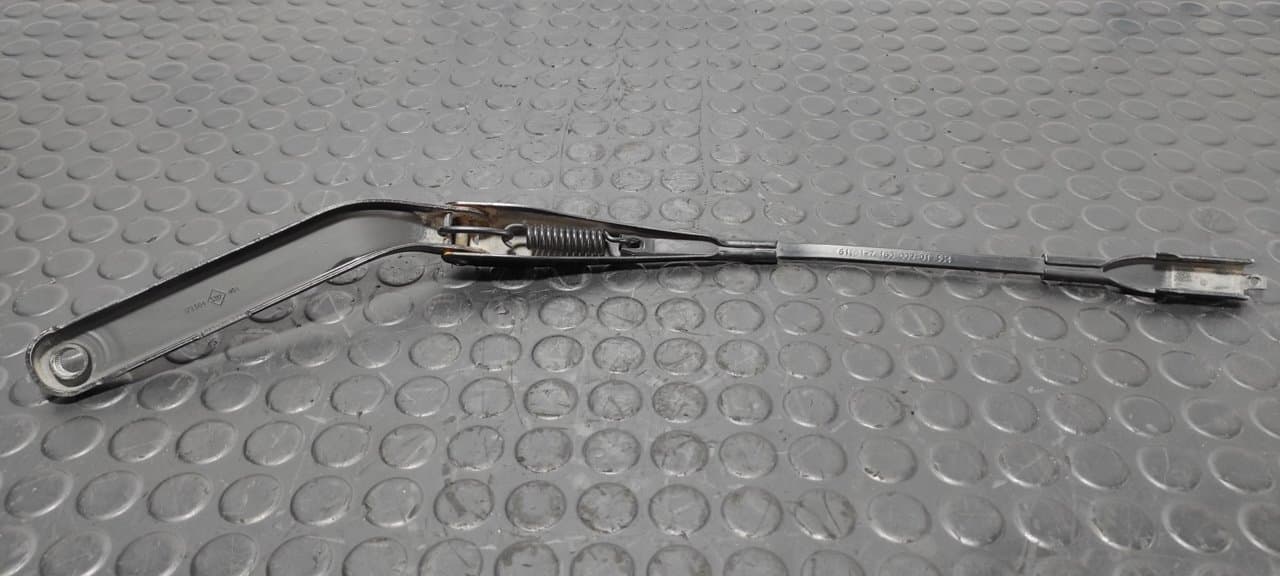 Recambio de BRAZO LIMPIA DELANTERO IZQUIERDO para BMW SERIE 1 BERLINA (E81/E87) 120d N47D20A referencia OEM IAM 61617160009 - BLANCO