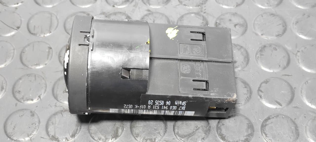 Recambio de MANDO LUCES para AUDI A4 BERLINA (8E) 1.9 TDI (96kW) AWX referencia OEM IAM 04053520 - AZUL