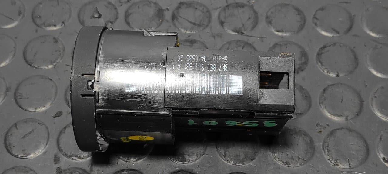 Recambio de MANDO LUCES para AUDI A4 BERLINA (8E) 1.9 TDI (96kW) AWX referencia OEM IAM 04053520 - AZUL 7
