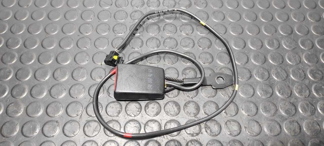 Recambio de ENGANCHE CINTURON DELANTERO IZQUIERDO para MERCEDES-BENZ CLASE S (W140) BERLINA 5.0 V8 32V CAT M119970 referencia OEM IAM 1408604269 - AZUL