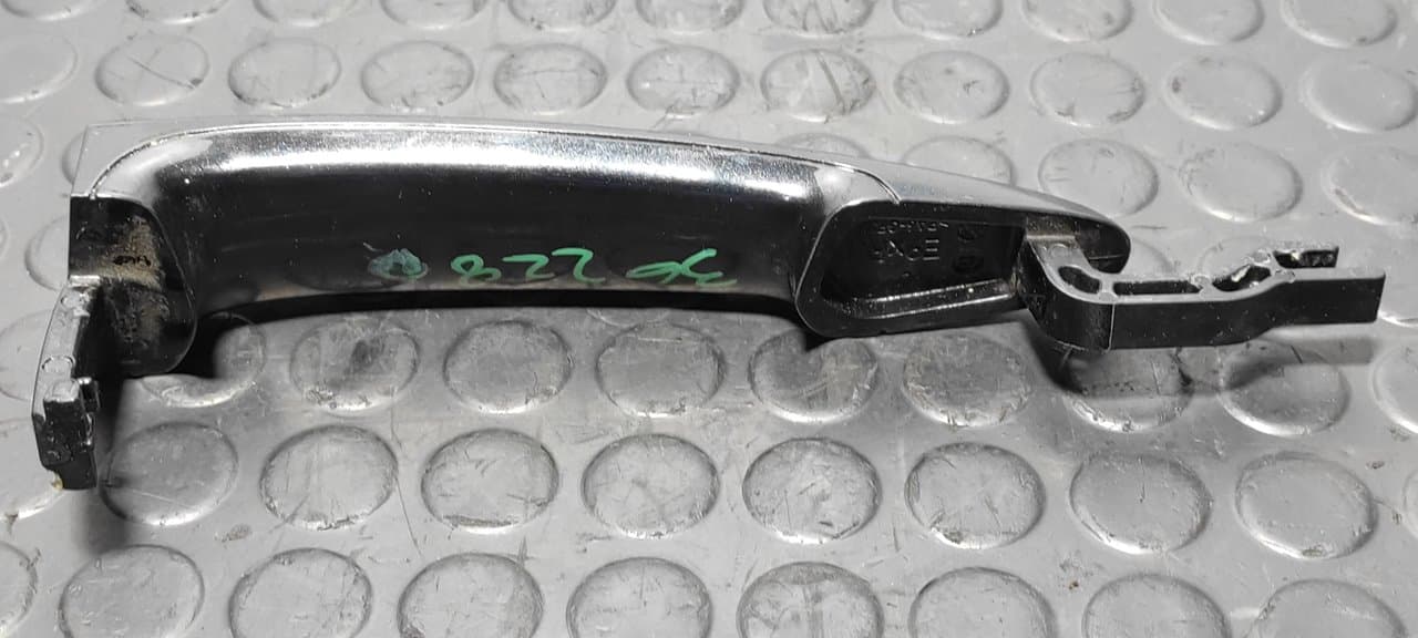 Recambio de MANETA DELANTERA DERECHA para BMW SERIE 3 LIM. (F30) 318d Advantage B47D20A referencia OEM IAM E9XR3 - NEGRO 3