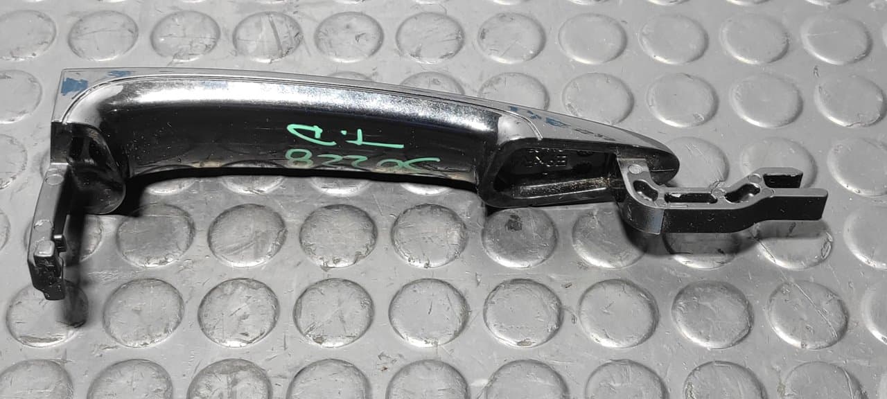 Recambio de MANETA TRASERA DERECHA para BMW SERIE 3 LIM. (F30) 318d Advantage B47D20A referencia OEM IAM E9XR4 - NEGRO