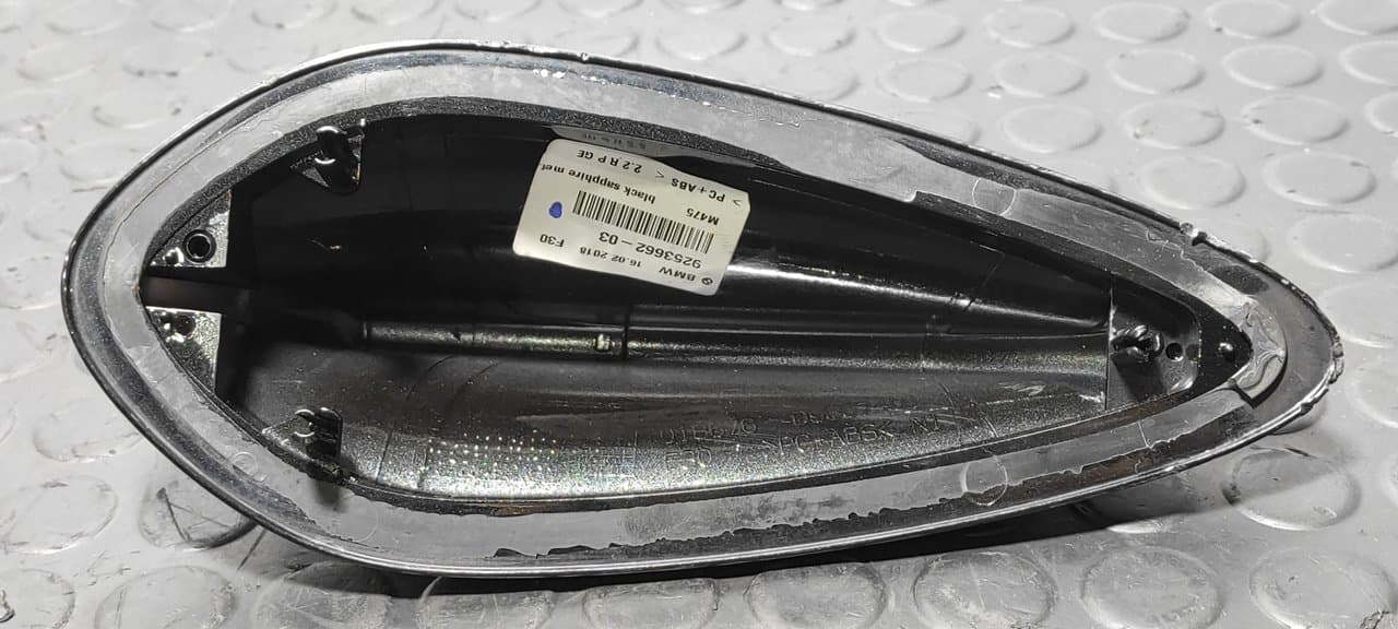 Recambio de BASE DE ANTENA para BMW SERIE 3 LIM. (F30) 318d Advantage B47D20A referencia OEM IAM D9607401 - NEGRO 3