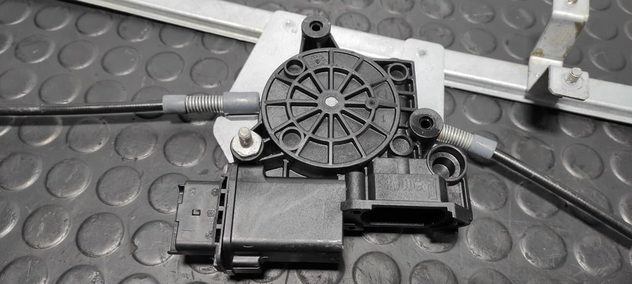 Recambio de ELEVALUNAS DELANTERO IZQUIERDO para FIAT DUCATO MAXI CAJA ABIERTA (09.2006 =>) 2.3 JTD CAT F1AE0481D referencia OEM IAM CMPD341200 - BLANCO 6