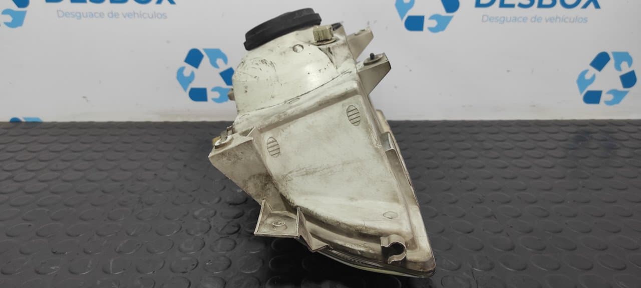 Recambio de FARO DERECHO para FORD ESCORT BERLINA/TURNIER Bravo Lim. L1E referencia OEM IAM 7R01472 - VERDE 8