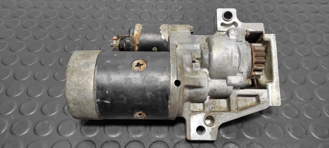 Recambio de MOTOR ARRANQUE para VOLKSWAGEN SHARAN (7M6/7M9) 1.9 TDI AVY referencia OEM IAM 09A911023B - NEGRO
