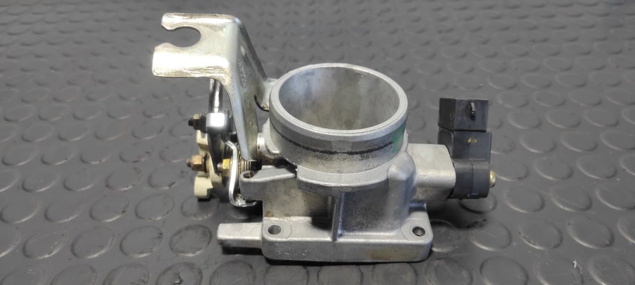 Recambio de CAJA MARIPOSA para FORD ESCORT BERLINA/TURNIER Bravo Lim. L1E referencia OEM IAM 938FMA - VERDE 11