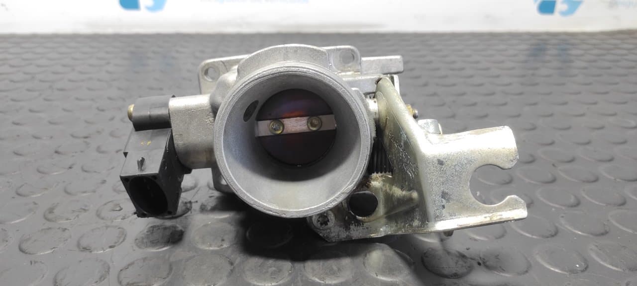 Recambio de CAJA MARIPOSA para FORD ESCORT BERLINA/TURNIER Bravo Lim. L1E referencia OEM IAM 938FMA - VERDE 2