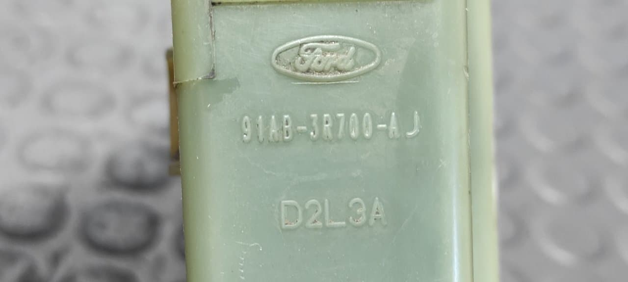 Recambio de DEPOSITO SERVO para FORD ESCORT BERLINA/TURNIER Bravo Lim. L1E referencia OEM IAM 91AB3R700AJ - VERDE 4