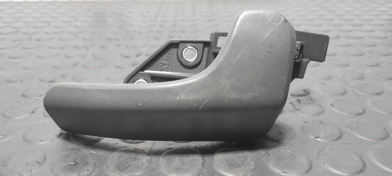 Recambio de MANETA INTERIOR DELANTERA DERECHA para FIAT DUCATO MAXI CAJA ABIERTA (09.2006 =>) 2.3 JTD CAT F1AE0481D referencia OEM IAM C982 - BLANCO 6