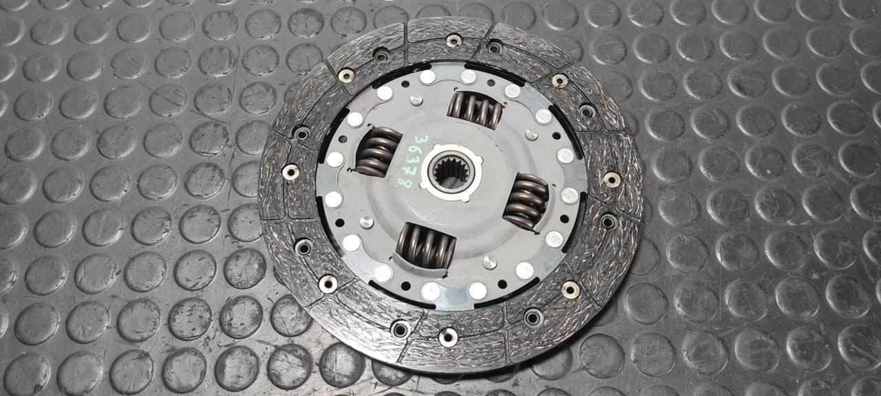 Recambio de KIT EMBRAGUE para FORD ESCORT BERLINA/TURNIER Bravo Lim. L1E referencia OEM IAM 322018310 - VERDE 3