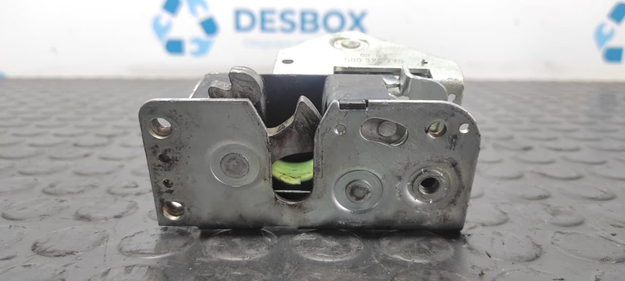 Recambio de CERRADURA PUERTA TRASERA DERECHA para IVECO DAILY CAJA CERRADA (2006 =>) referencia OEM IAM 500329770 5