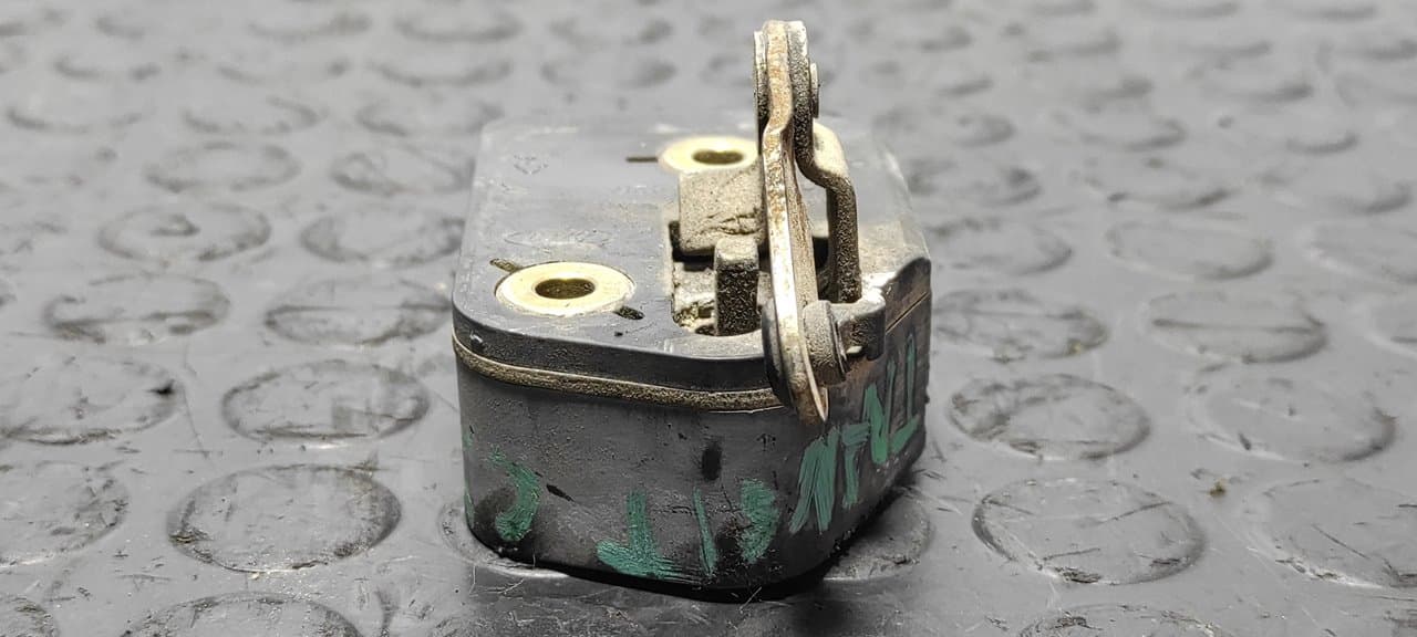 Recambio de CERRADURA PUERTA TRASERA DERECHA para FORD TRANSIT, CAJA referencia OEM IAM 86VBV264A26AC 4