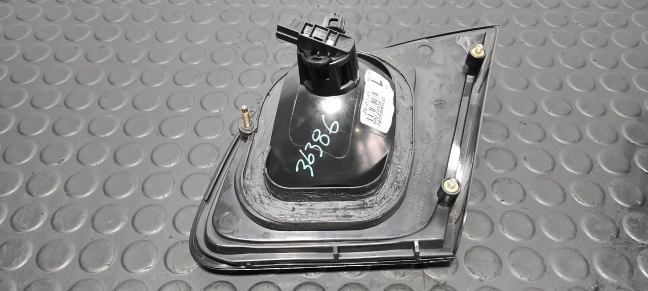 Recambio de PILOTO PORTON IZQUIERDO para NISSAN PRIMERA BERLINA (P11) 2.0 Navigation CD20 - AZUL 5