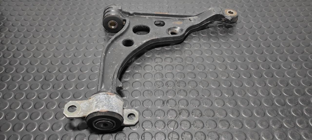 Recambio de BRAZO IZQUIERDO INFERIOR DELANTERO para FIAT DUCATO CAJA CERRADA 14 (DESDE 03.94) 2.8 JTD        Batalla 2850 814043S referencia OEM IAM 1331642080 - BLANCO 2