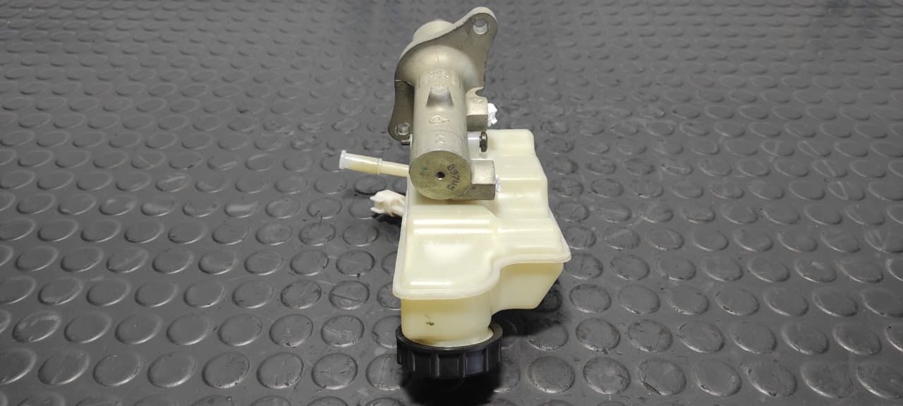 Recambio de BOMBA FRENO para FORD FOCUS BERLINA (CAP) 1.6 16V CAT HWDA referencia OEM IAM 03350891031 - AZUL 4