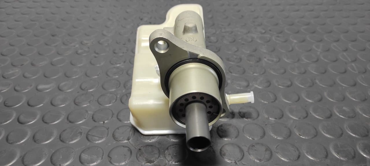 Recambio de BOMBA FRENO para FORD FOCUS BERLINA (CAP) 1.6 16V CAT HWDA referencia OEM IAM 03350891031 - AZUL 5