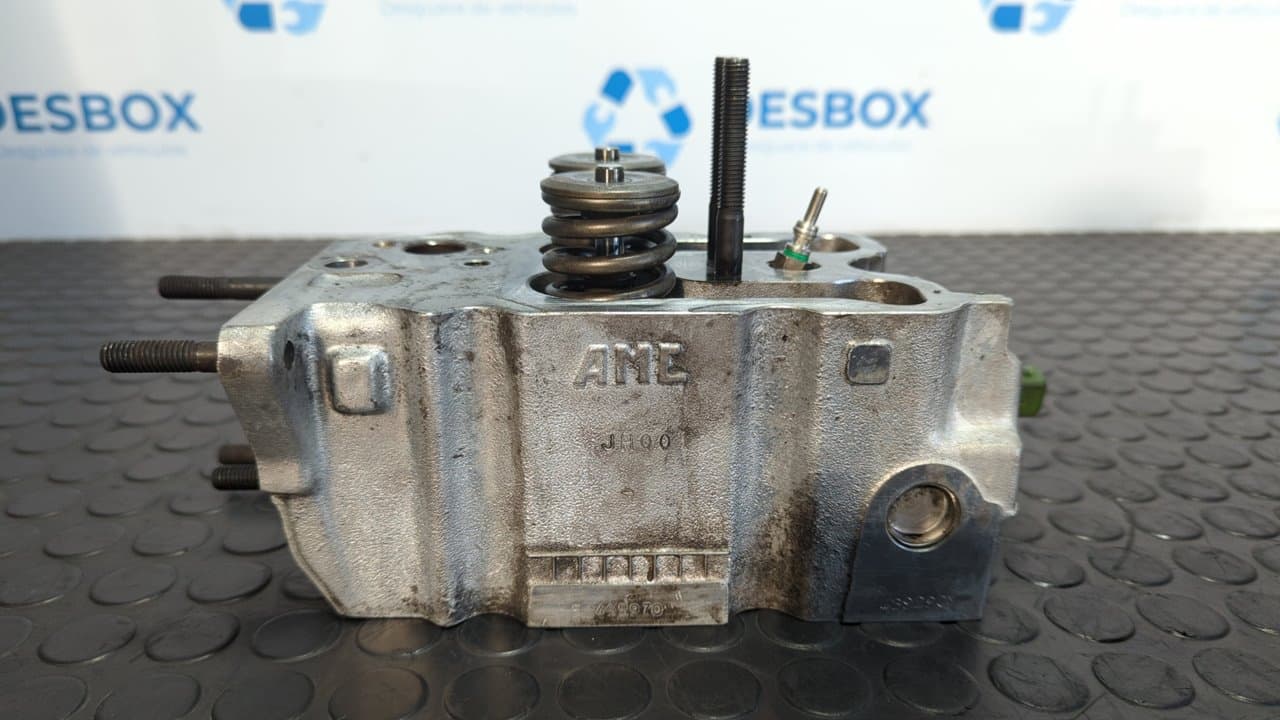 Recambio de CULATA para CHRYSLER JEEP CHEROKEE (J) VM referencia OEM IAM AMC