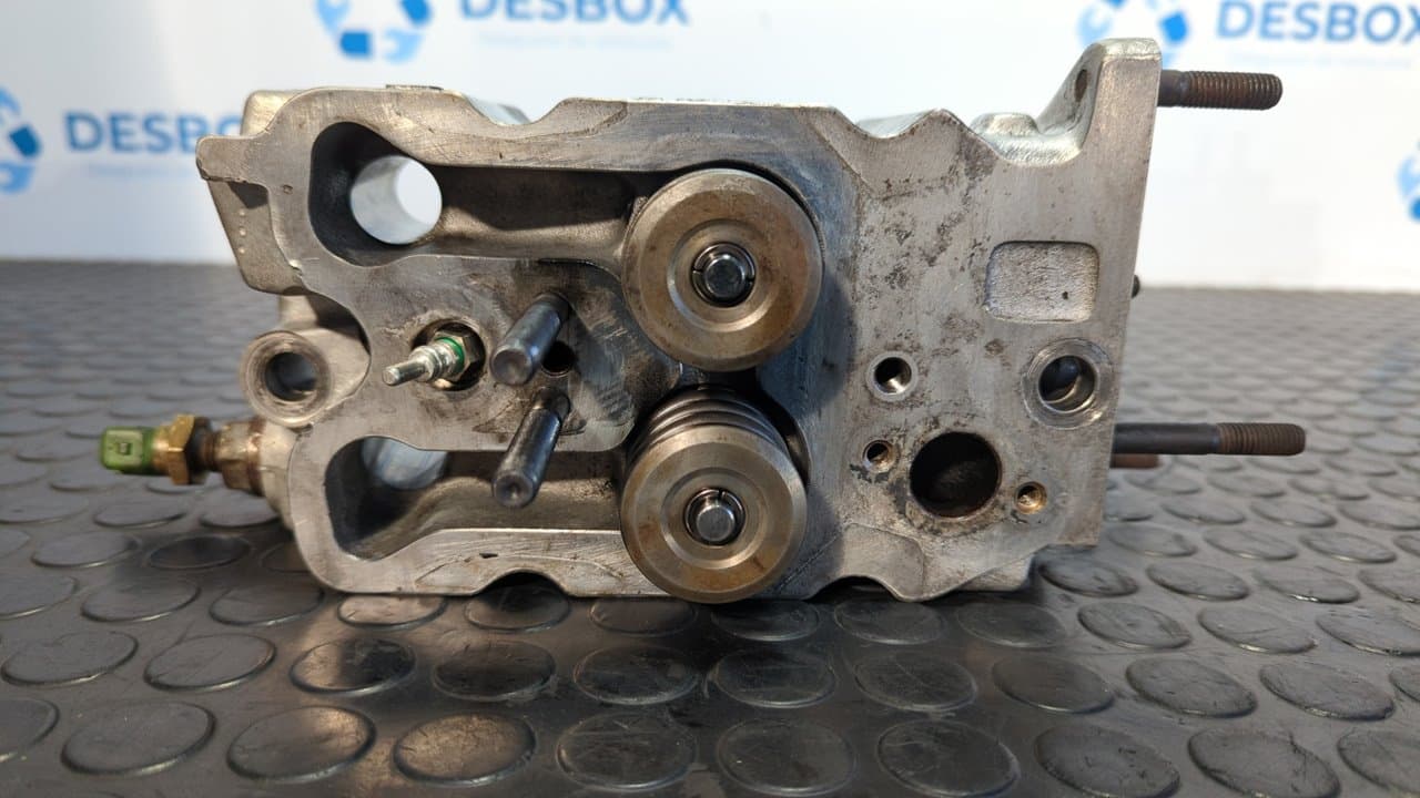 Recambio de CULATA para CHRYSLER JEEP CHEROKEE (J) VM referencia OEM IAM AMC 6